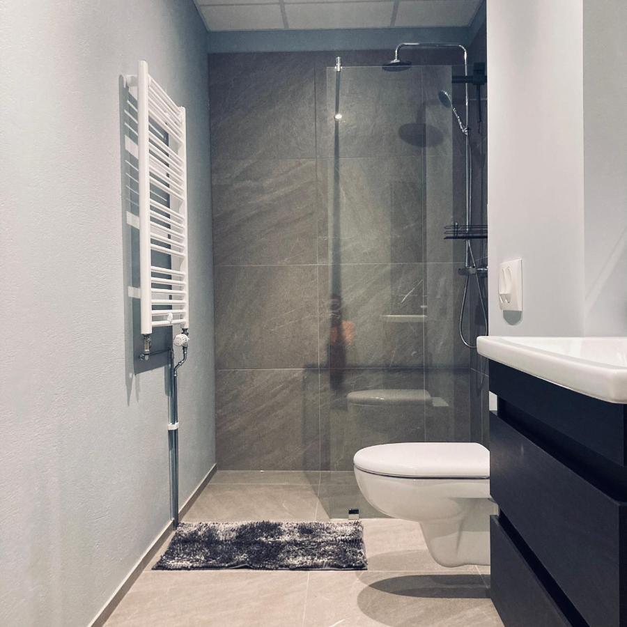 Tb Penthhouse Apartment Akureyri Bagian luar foto