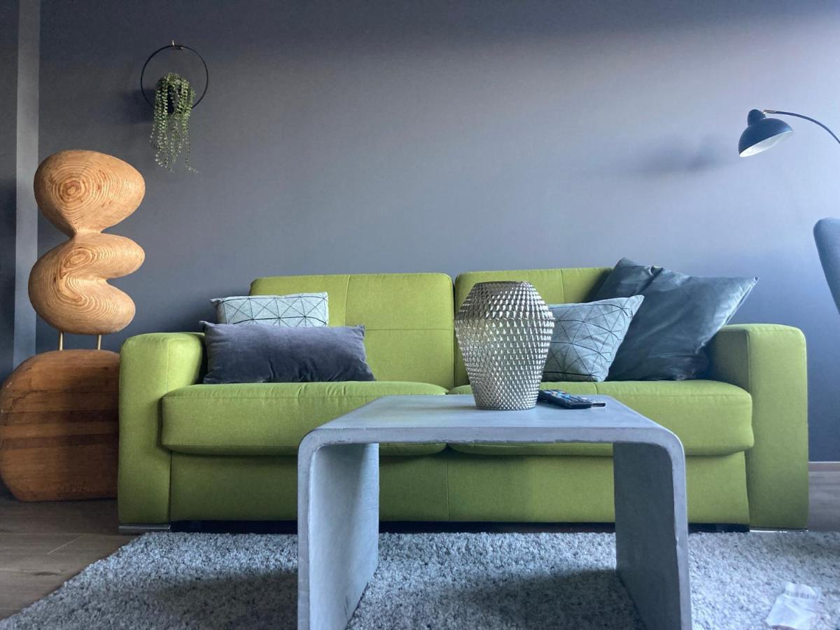 Tb Penthhouse Apartment Akureyri Bagian luar foto